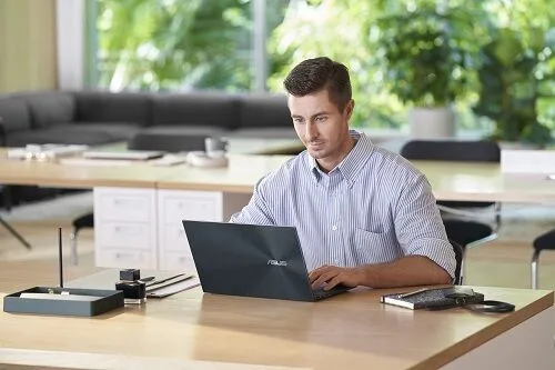 ASUS ZenBook 14 UX425EA