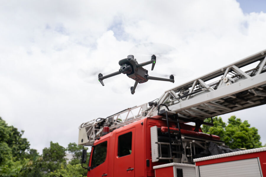 Mavic 3 M3t At The Firefighting Scene 02