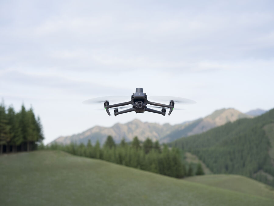 Mavic 3 M3t In The Air 02