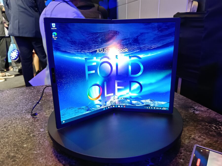 zenbook 17 fold oled Asus Zenbook Fold OLED
