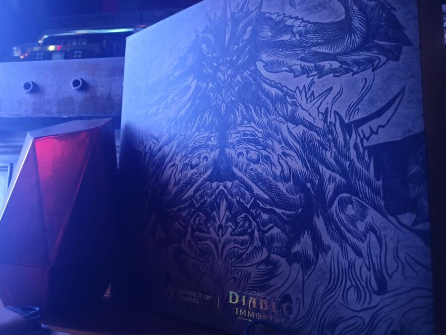ROG Phone 6 Diablo Immortal