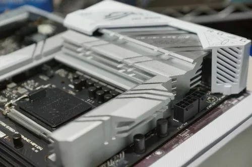 STRIX B760A-D4
