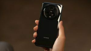 Honor Magic5 Pro In Midnight Black
