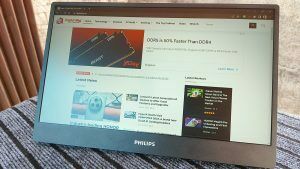 Philips 16b1p3300 Portable Monitor Img
