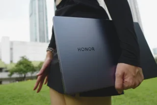HONOR MagicBook X15