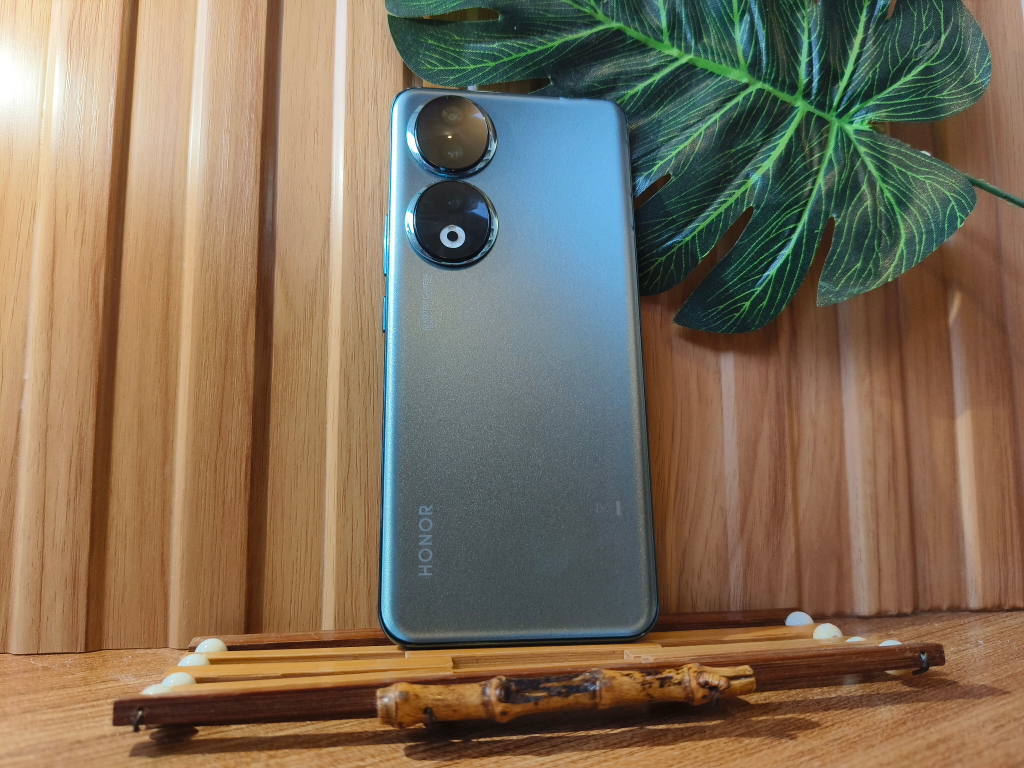 Honor 90 5G Overall Design