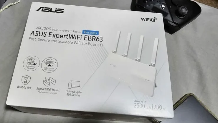 ASUS ExpertWiFi EBR63