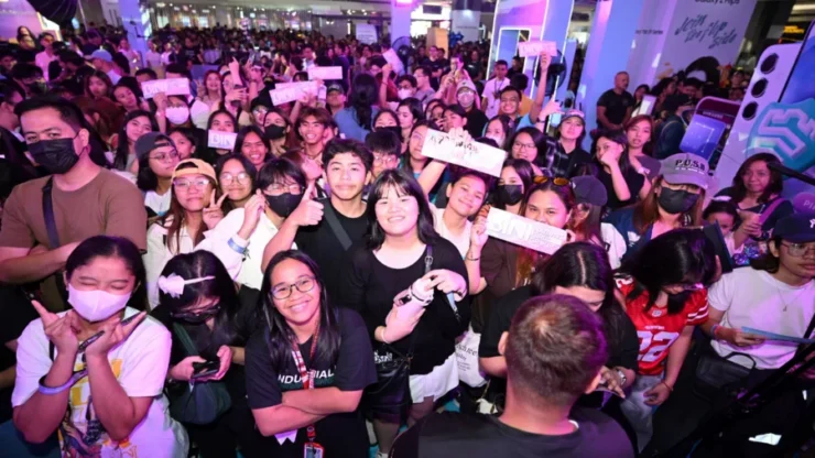 Samsung Awesome Summer Fanfest Img