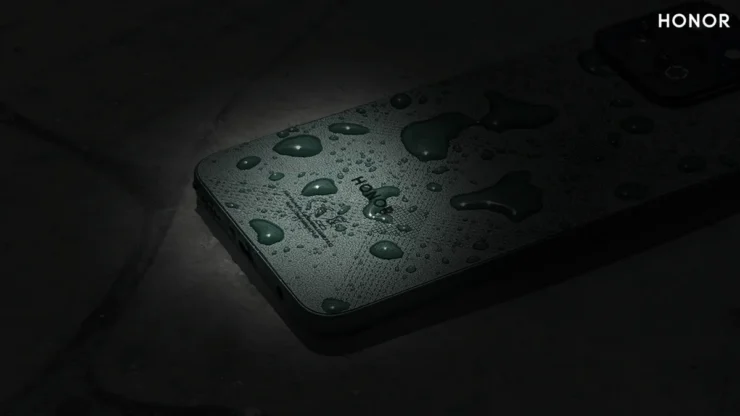 Honor All Angle Water Resistant Phone Img