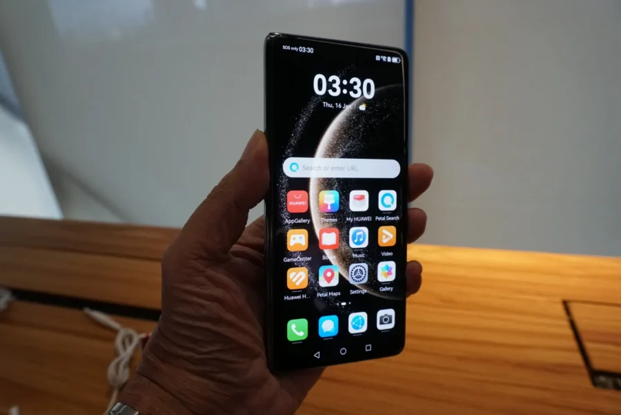 HUAWEI Mate X6 Dsc04749