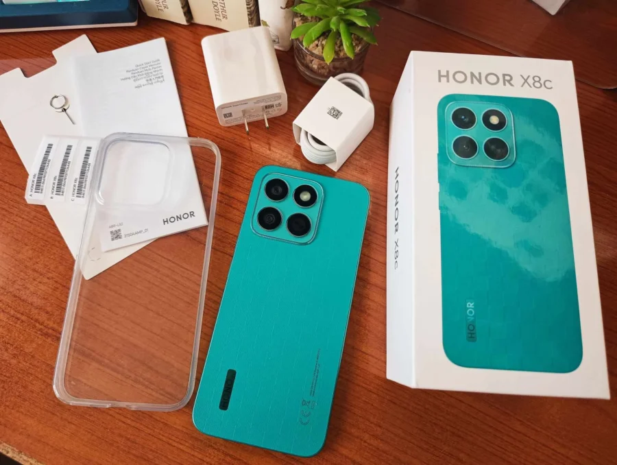 HONOR X8c Packaging