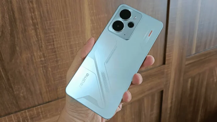 realme 14 5G Review img