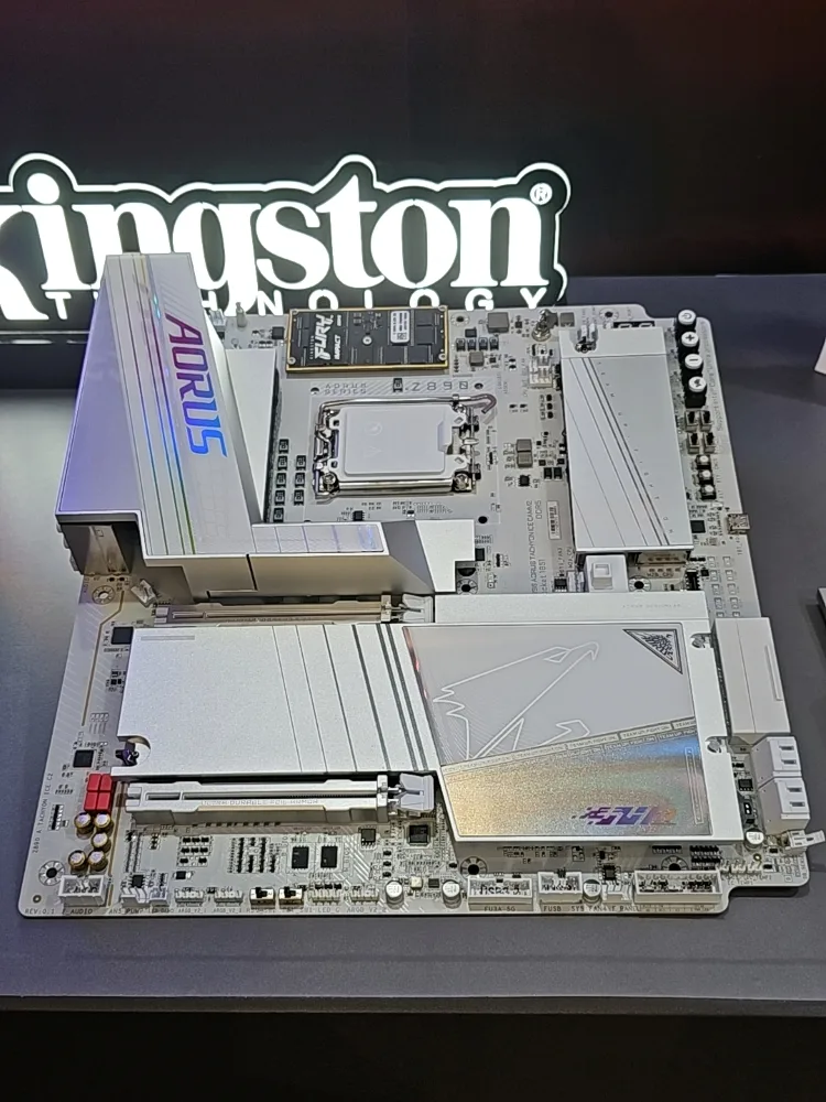 Kingston Fury Impact DDR5 CAMM2