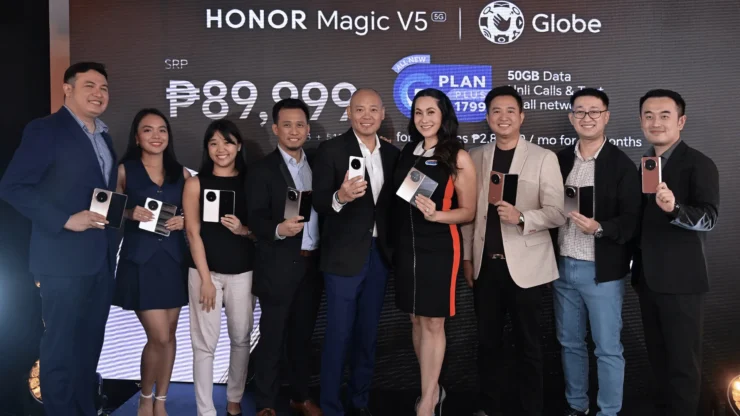 HONOR Magic V5