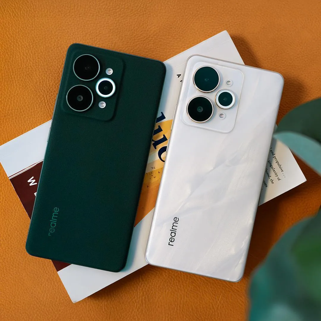 realme 15