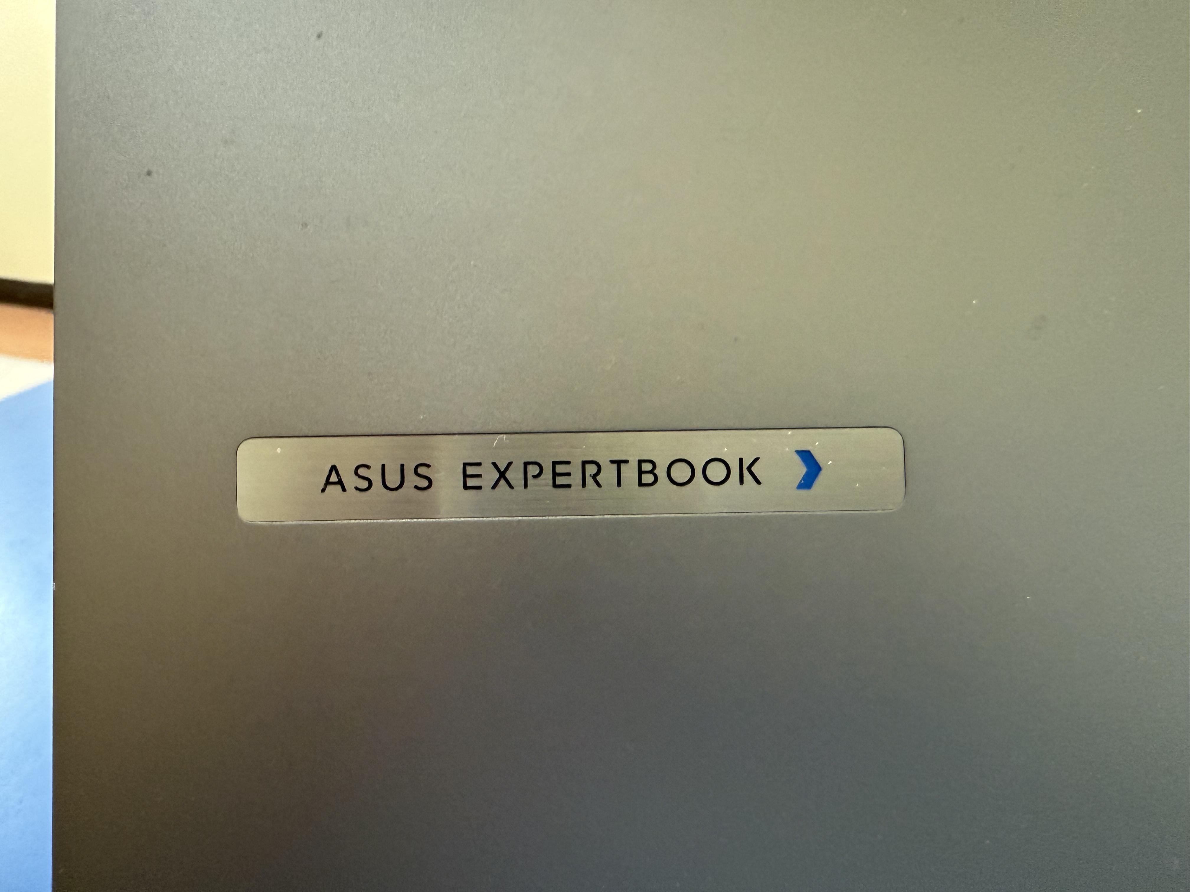 ASUS ExpertBook P5