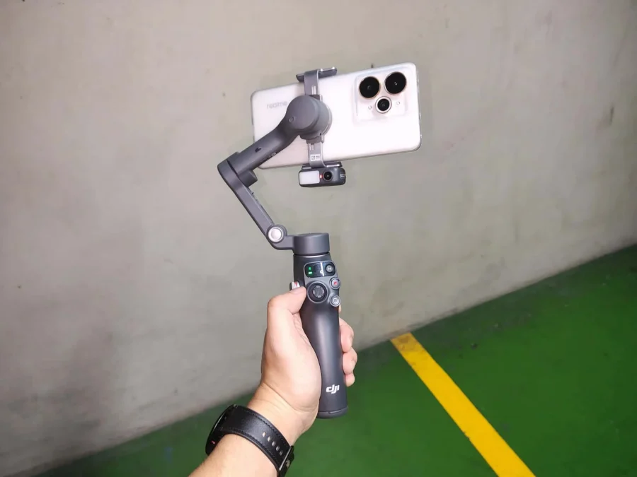 DJI Osmo Mobile 8