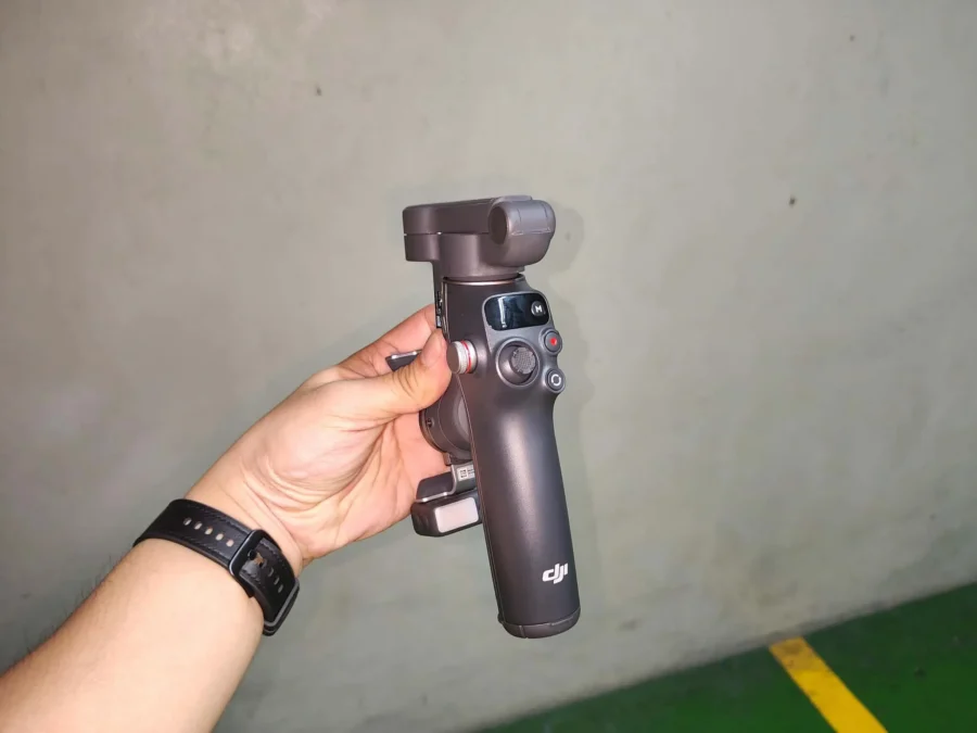 DJI Osmo Mobile 8 Folded