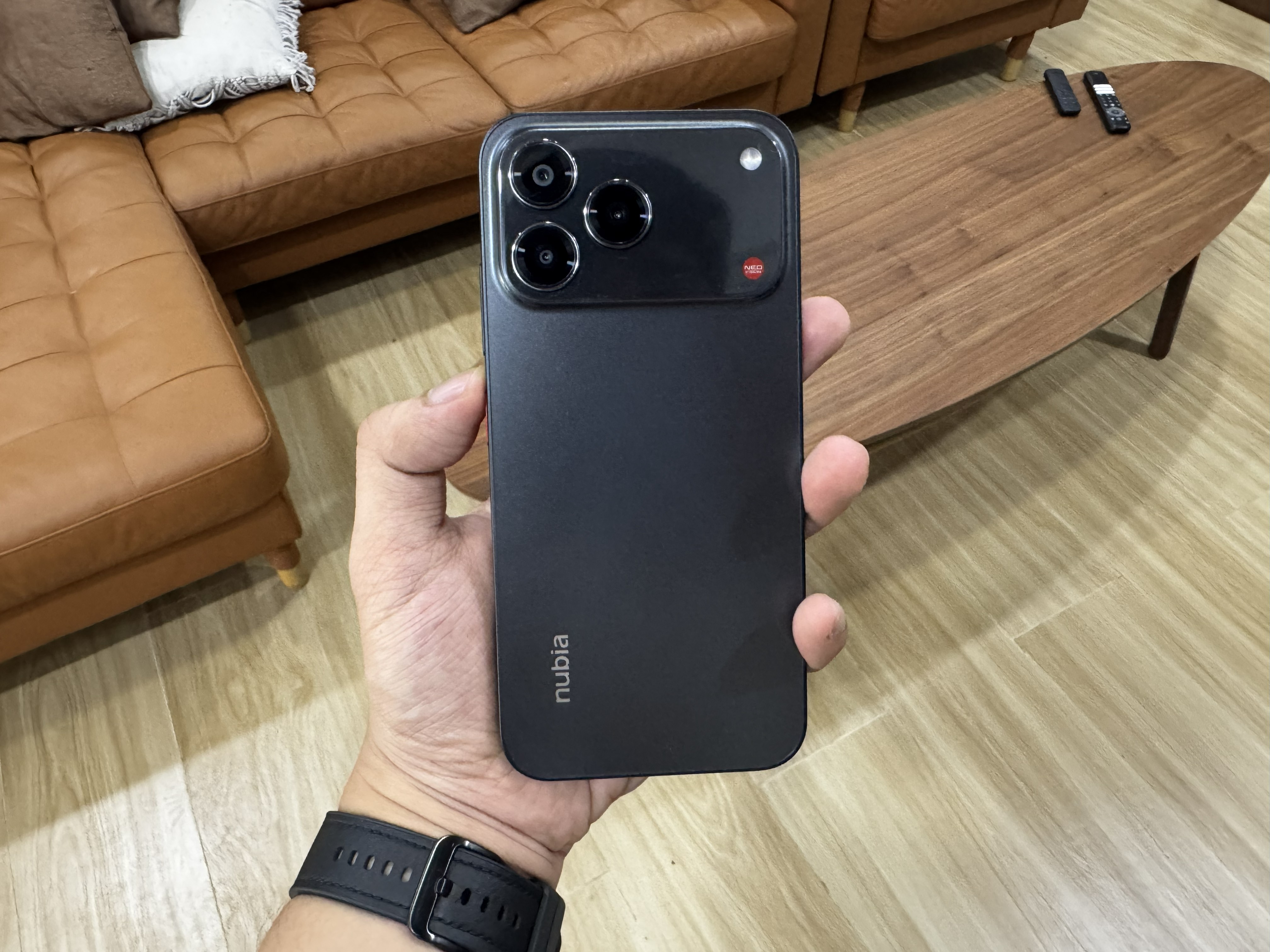 nubia V80 Design nubia V80 Design