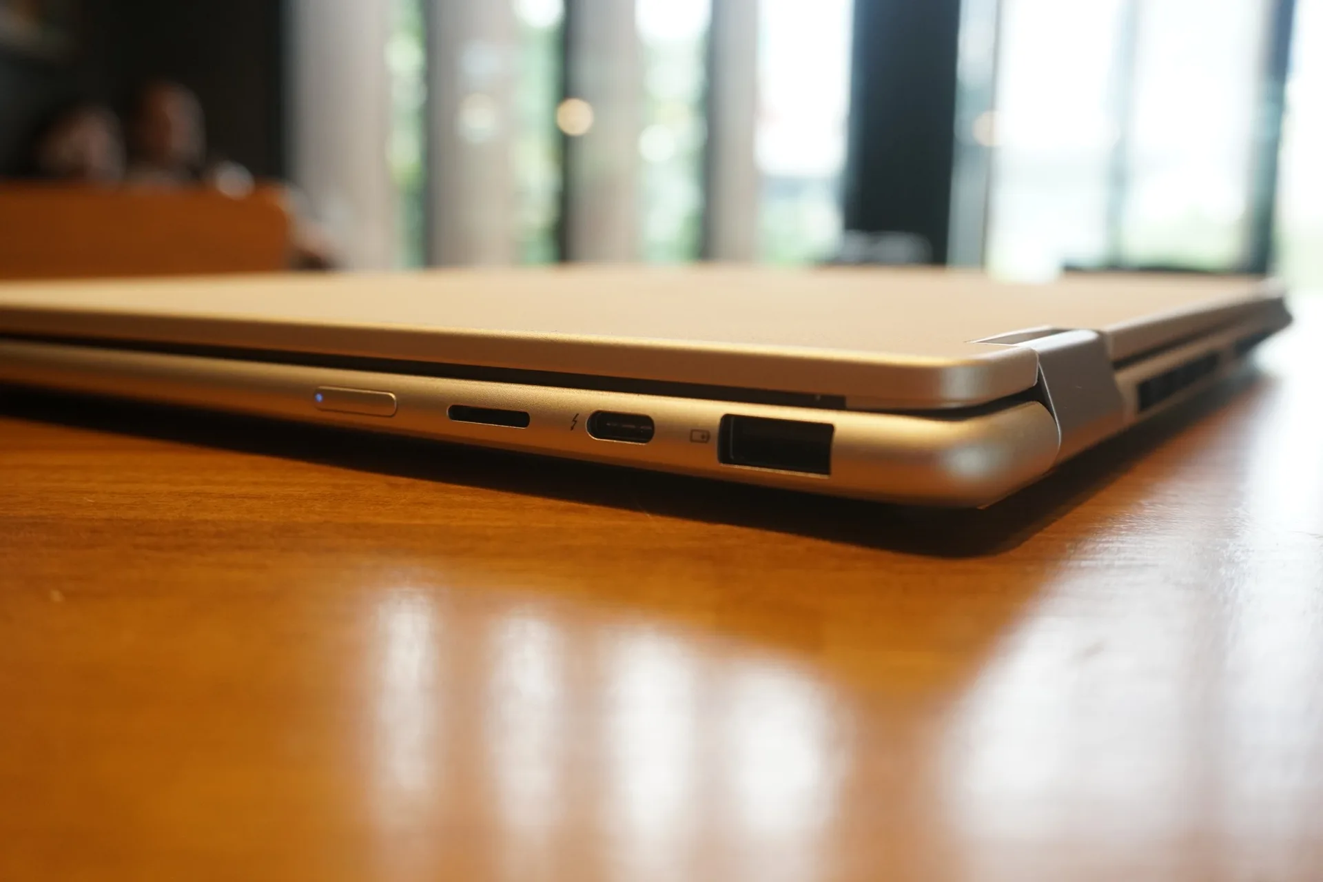 Lenovo Yoga 7i 2-in-1 10th Gen