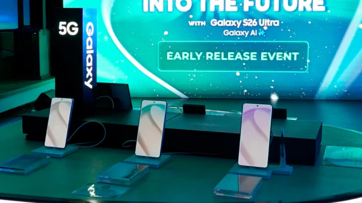 Smart Postpaid Samsung Galaxy S26 Early Release Event 01