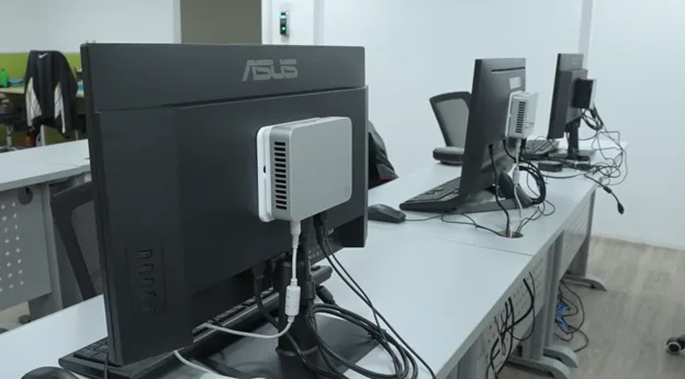 ASUS NUCs
