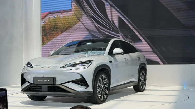 BYD Sealion 7