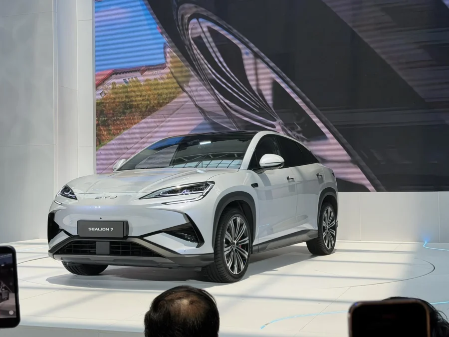 BYD Sealion 7