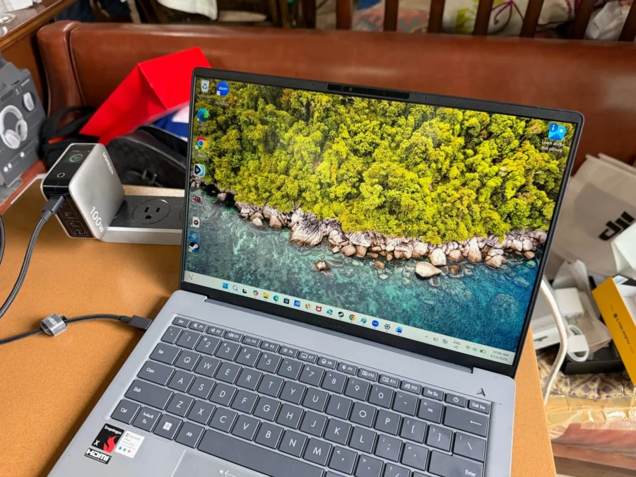 UGREEN Nexode Pro 100W 5-Port GaN