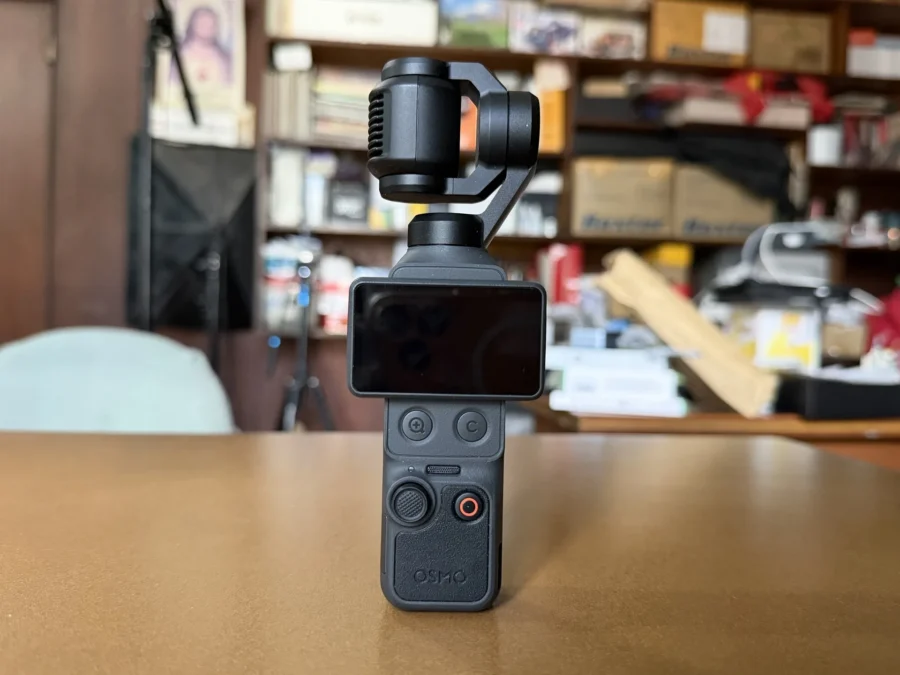 DJI Osmo Pocket 4