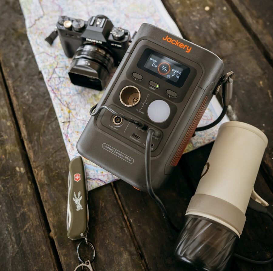 Jackery Explorer 300D