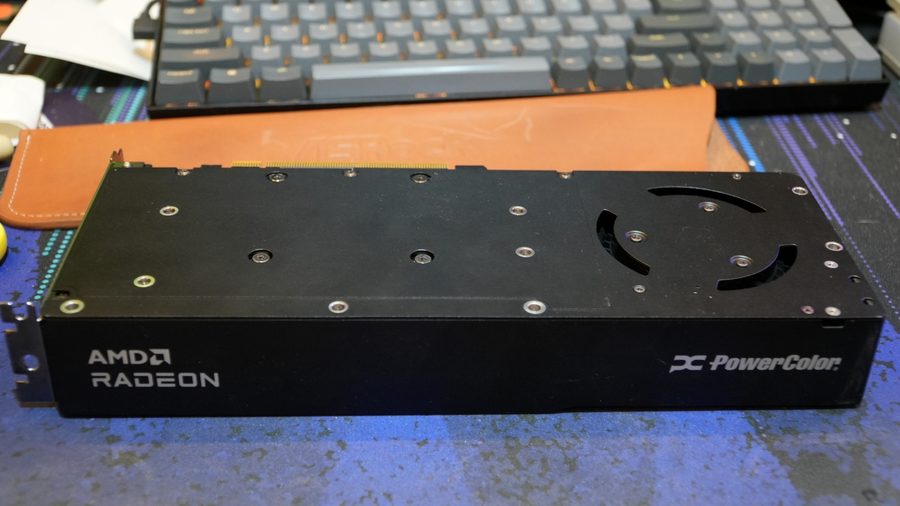 Radeon AI PRO R9700